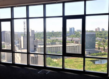 Office with an area of 187 sq.m. in the center of Kyiv at 72 Velyka Vasylkivska street, Olimpiiska metro station